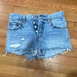 Size 25 Levi’s 501 high wasted denim cut off shorts